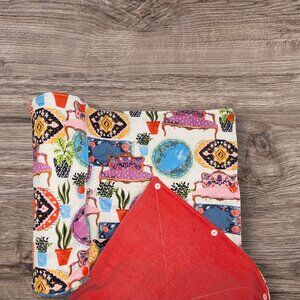 Eco-Friendly Reusable Paper Towels in Various Artwork Prints